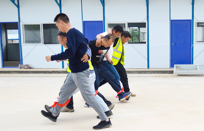 1650772414320736.jpg (小圖)五〇五直管部開(kāi)展“五一”慰問(wèn)進(jìn)項(xiàng)目活動(dòng) 圖片2.jpg